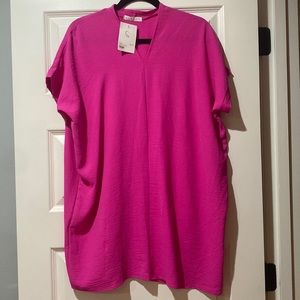 NWT Karlie V-Neck Hot pink Dress-Size Small
